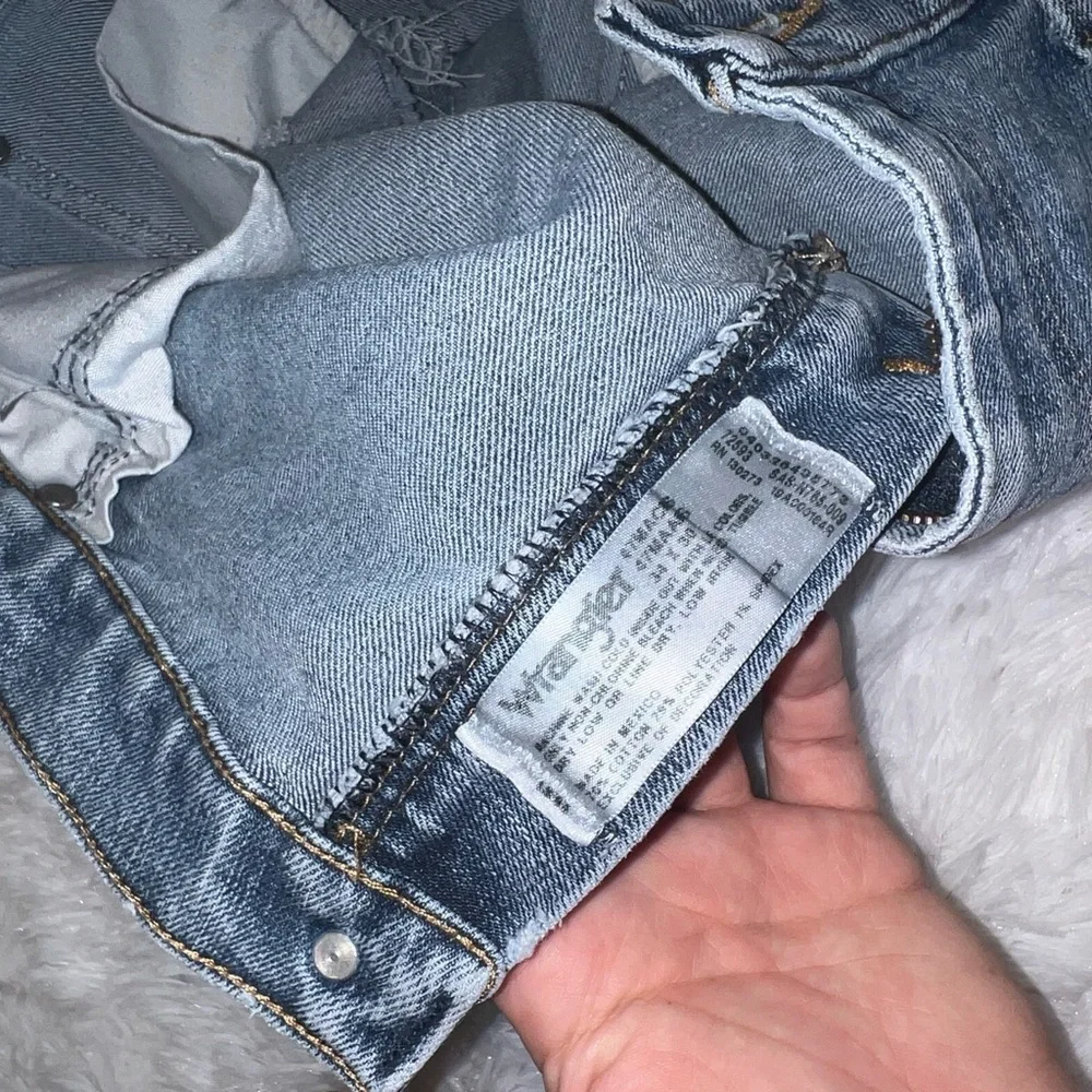 Wrangler Light Wash Denim Shorts size 34 Hand Distressed - Picture 5 of 5